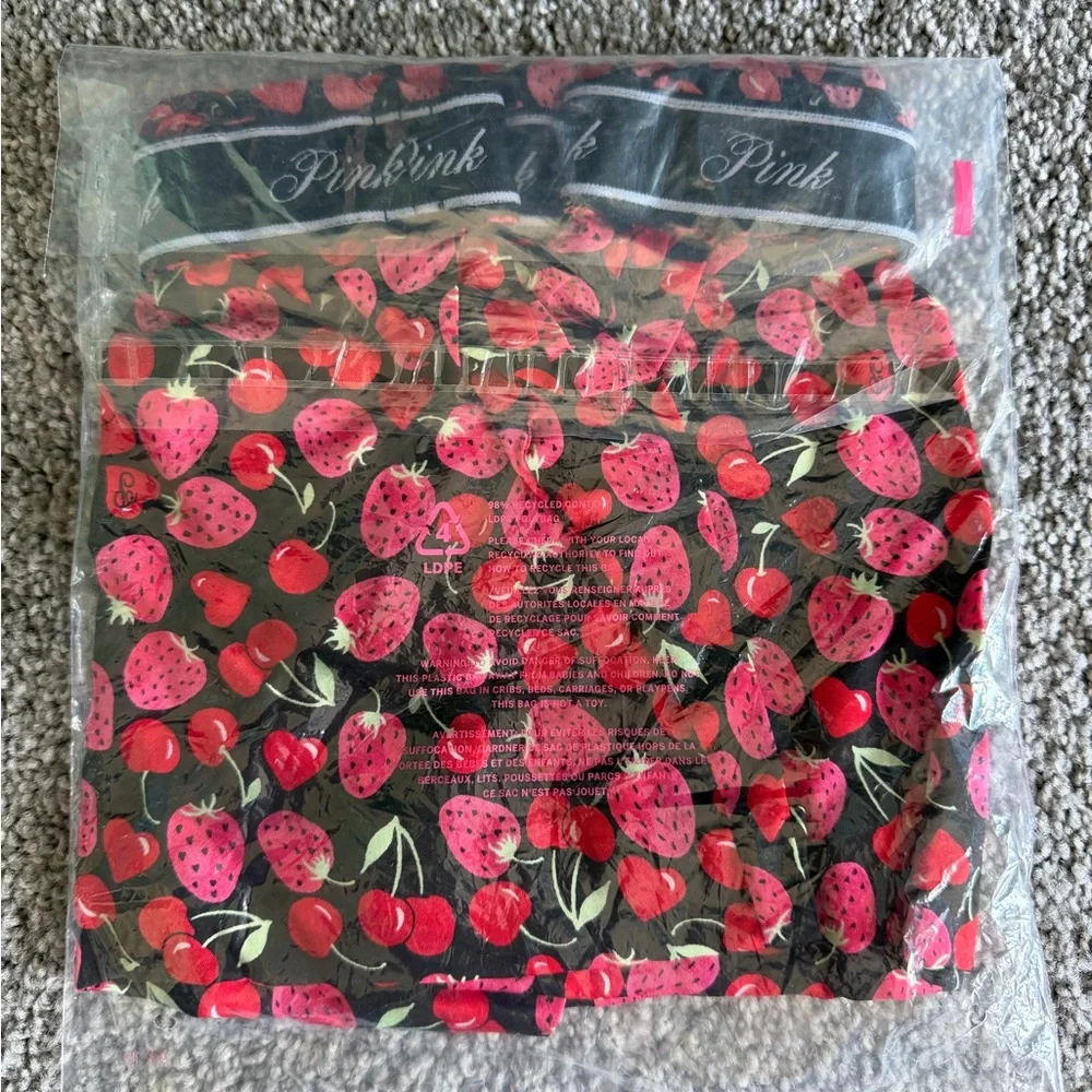 Victoria’s Secret PINK Black Fruit Cherry Strawberry Pajama Sleep Shorts Small